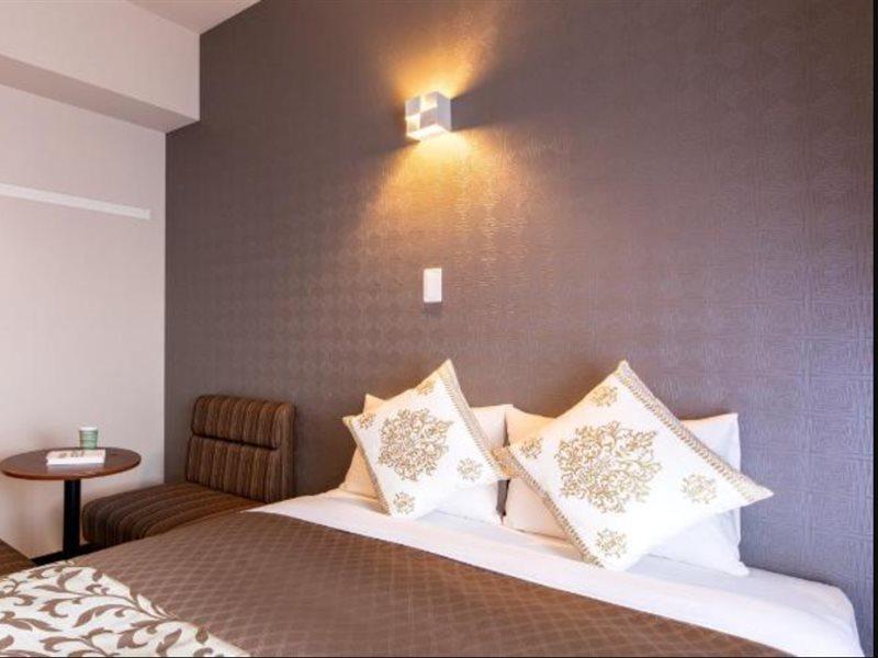 Mr. Kinjo In Sakaemachi Hotel Naha Ngoại thất bức ảnh